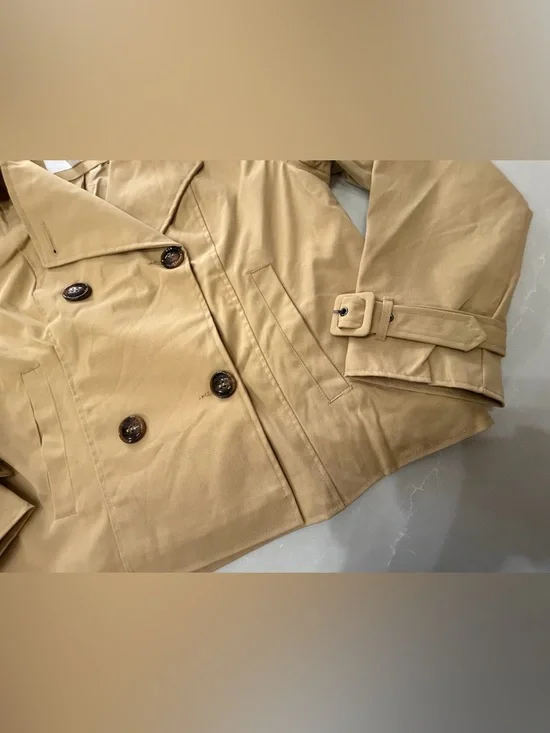 NWT Steve Madden Short Double-Breasted Trench Coat in Tan, L - Picture 2 of 10